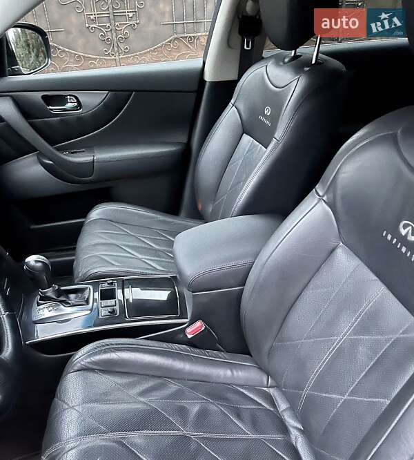 Позашляховик / Кросовер Infiniti FX 35 2008 в Києві