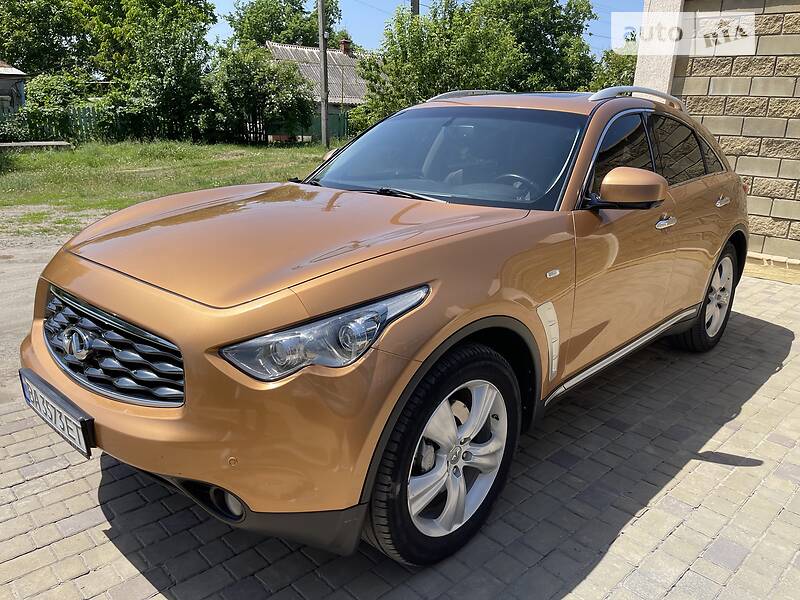 Позашляховик / Кросовер Infiniti FX 35 2008 в Петровому