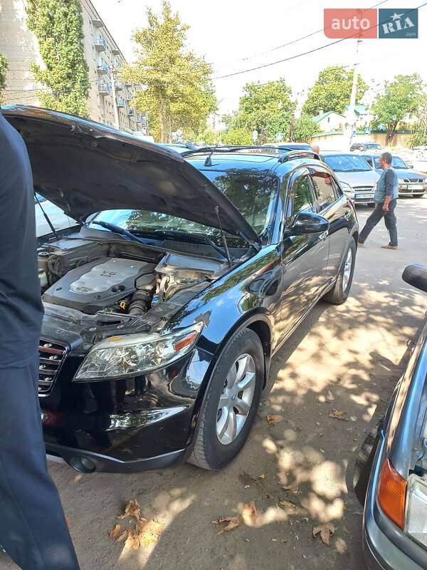 Позашляховик / Кросовер Infiniti FX 35 2005 в Херсоні фото 2 Позашляховик / Кросовер Infiniti FX 35 2005 в Херсоні