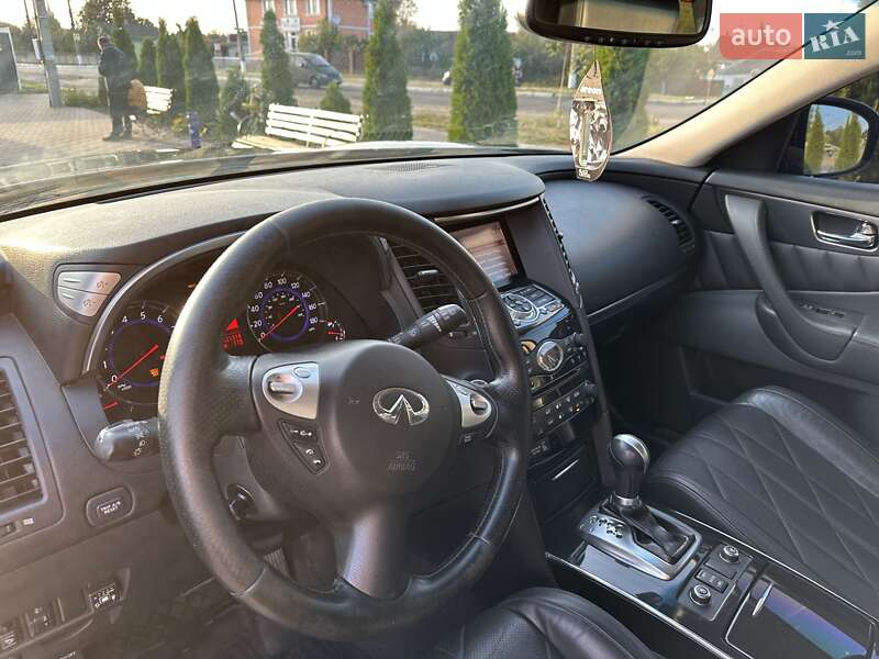 Позашляховик / Кросовер Infiniti FX 35 2010 в Переяславі