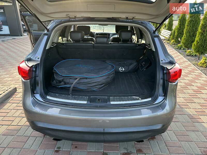 Позашляховик / Кросовер Infiniti FX 35 2010 в Переяславі