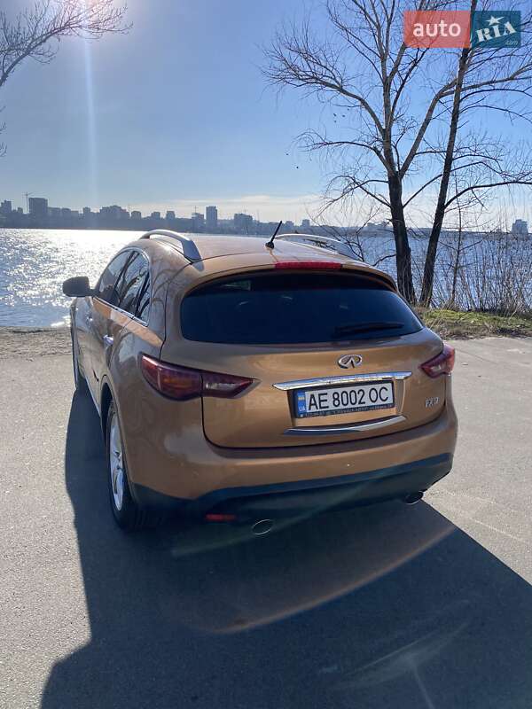 Позашляховик / Кросовер Infiniti FX 35 2010 в Дніпрі