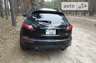 Внедорожник / Кроссовер Infiniti FX 35 2003 в Змиеве