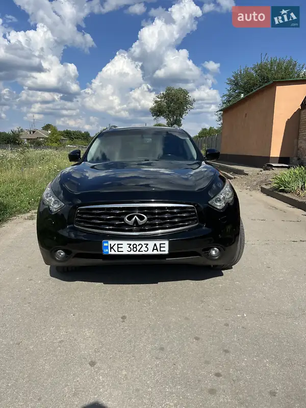 Infiniti FX 35