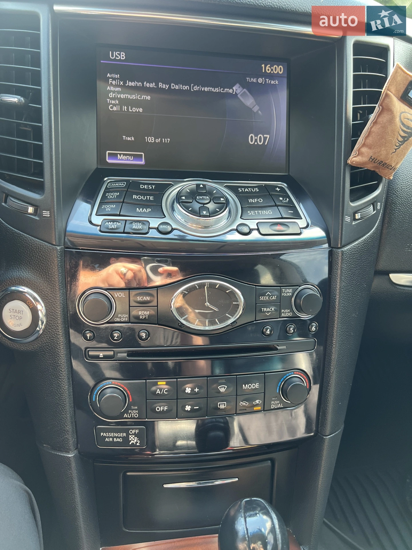 2011 Infiniti FX - мініатюра 11