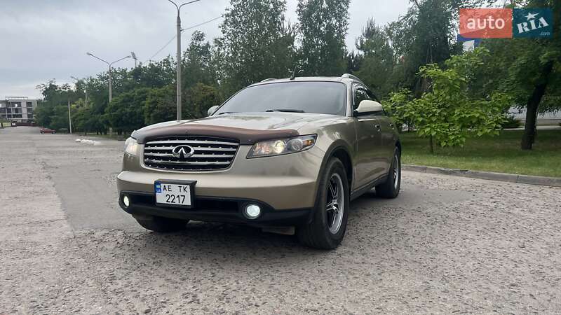 Infiniti FX 35 2004