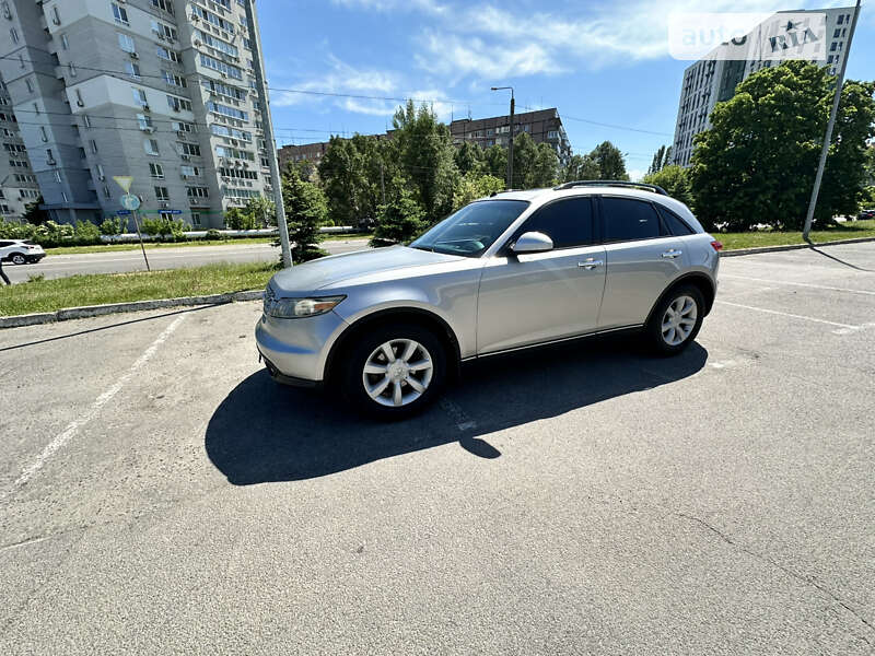 Внедорожник / Кроссовер Infiniti FX 35 2004 в Днепре фото 3 Внедорожник / Кроссовер Infiniti FX 35 2004 в Днепре