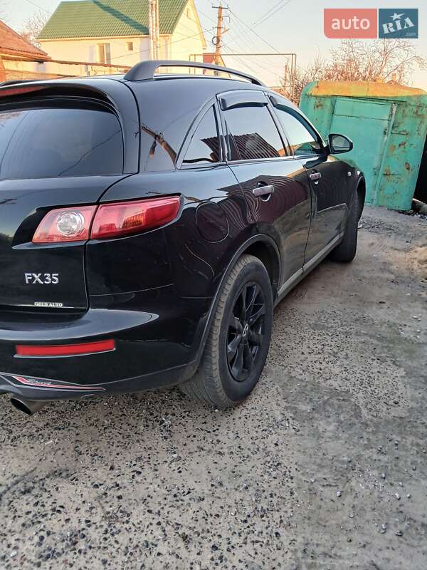 Внедорожник / Кроссовер Infiniti FX 35 2007 в Нерубайском