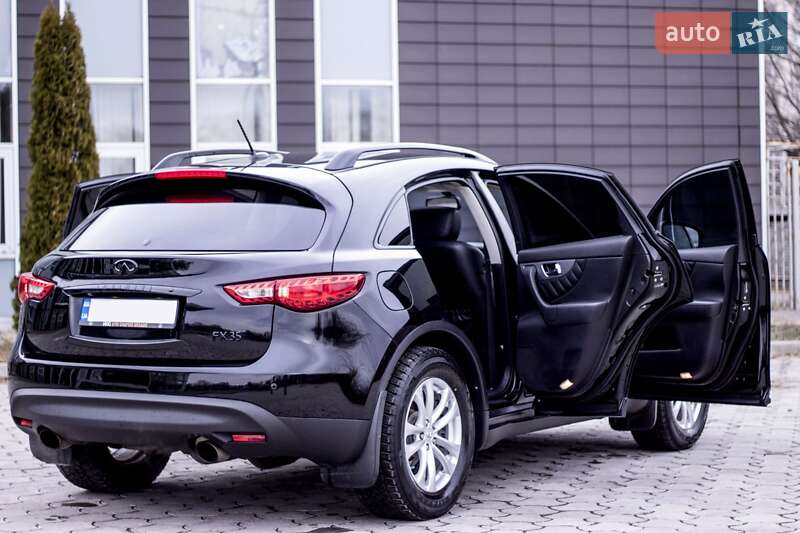 Внедорожник / Кроссовер Infiniti FX 35 2011 в Днепре