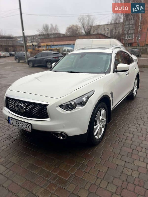 Infiniti FX 35 2011