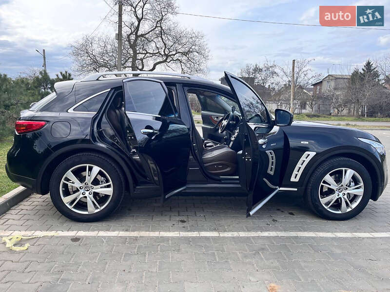 Позашляховик / Кросовер Infiniti FX 35 2008 в Одесі фото 14 Позашляховик / Кросовер Infiniti FX 35 2008 в Одесі