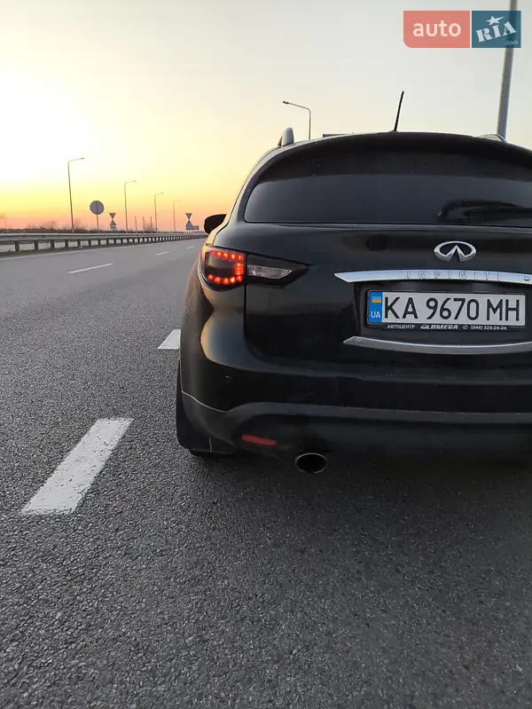Позашляховик / Кросовер Infiniti FX 35 2008 в 