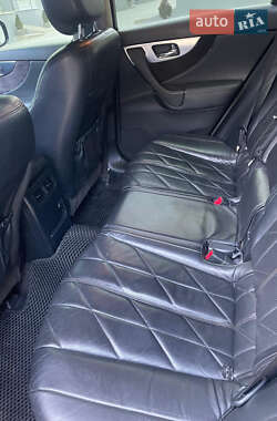 Внедорожник / Кроссовер Infiniti FX 35 2009 в 