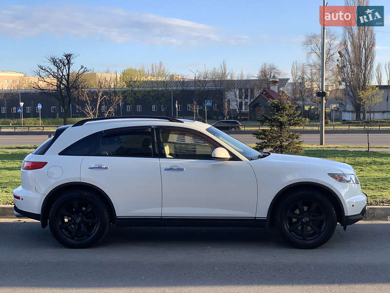 Позашляховик / Кросовер Infiniti FX 35 2005 в Києві