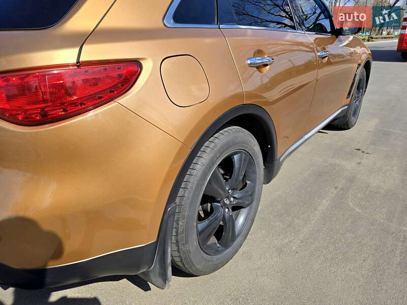 Позашляховик / Кросовер Infiniti FX 35 2008 в Харкові