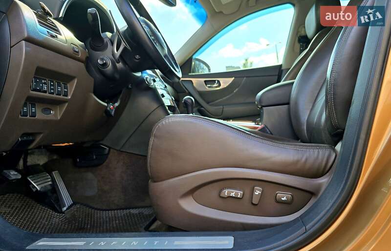 Позашляховик / Кросовер Infiniti FX 35 2008 в Харкові