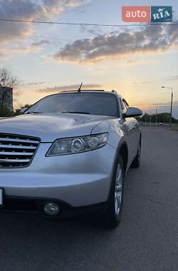 Позашляховик / Кросовер Infiniti FX 35 2004 в 