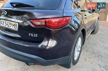 Позашляховик / Кросовер Infiniti FX 35 2012 в 