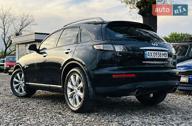 Позашляховик / Кросовер Infiniti FX 35 2003 в 