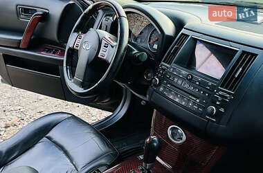 Позашляховик / Кросовер Infiniti FX 35 2003 в 