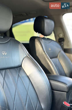 Внедорожник / Кроссовер Infiniti FX 35 2008 в 