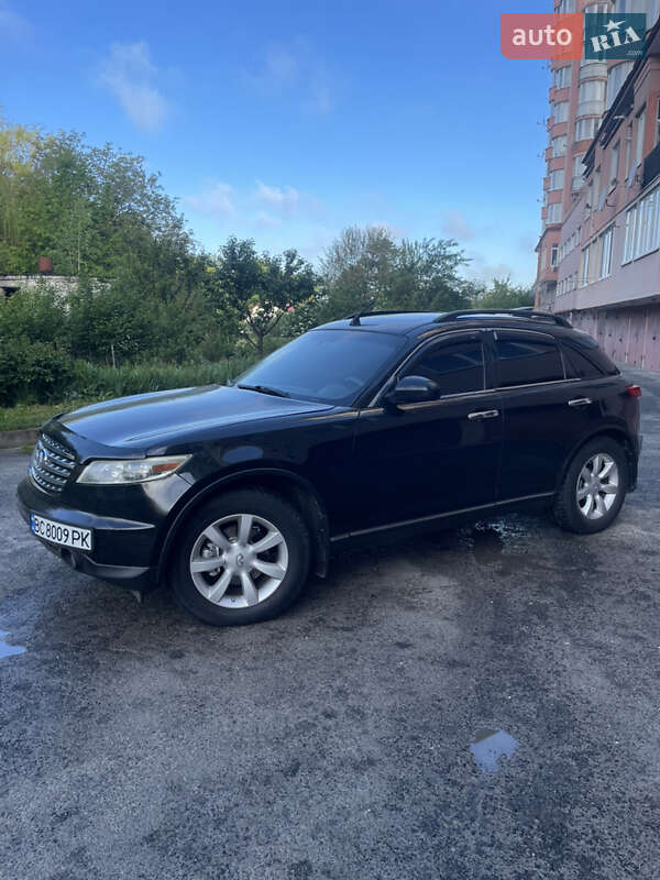 Infiniti FX 35 2005