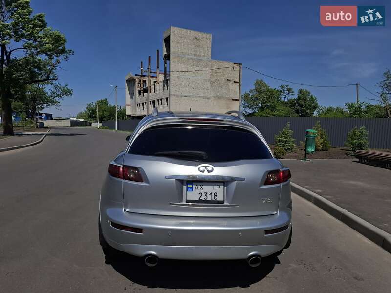 Внедорожник / Кроссовер Infiniti FX 35 2004 в Харькове