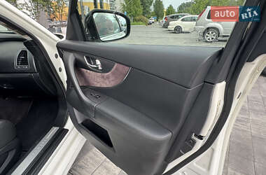 Внедорожник / Кроссовер Infiniti FX 35 2008 в 