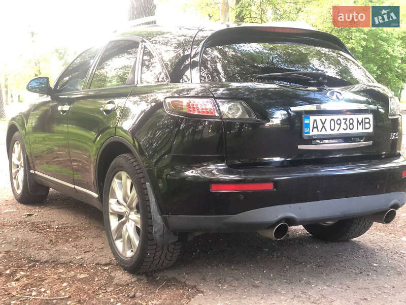 Внедорожник / Кроссовер Infiniti FX 35 2003 в Первомайске