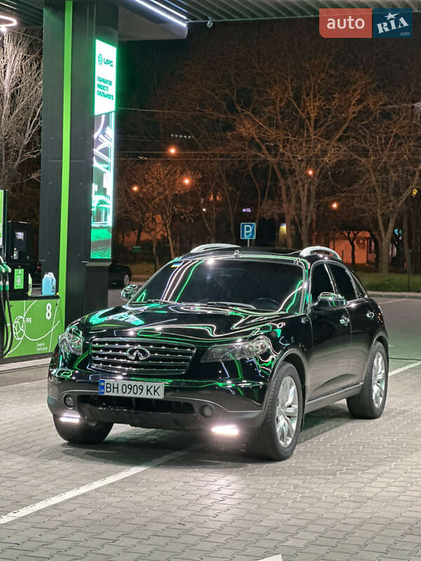 Позашляховик / Кросовер Infiniti FX 35 2007 в 