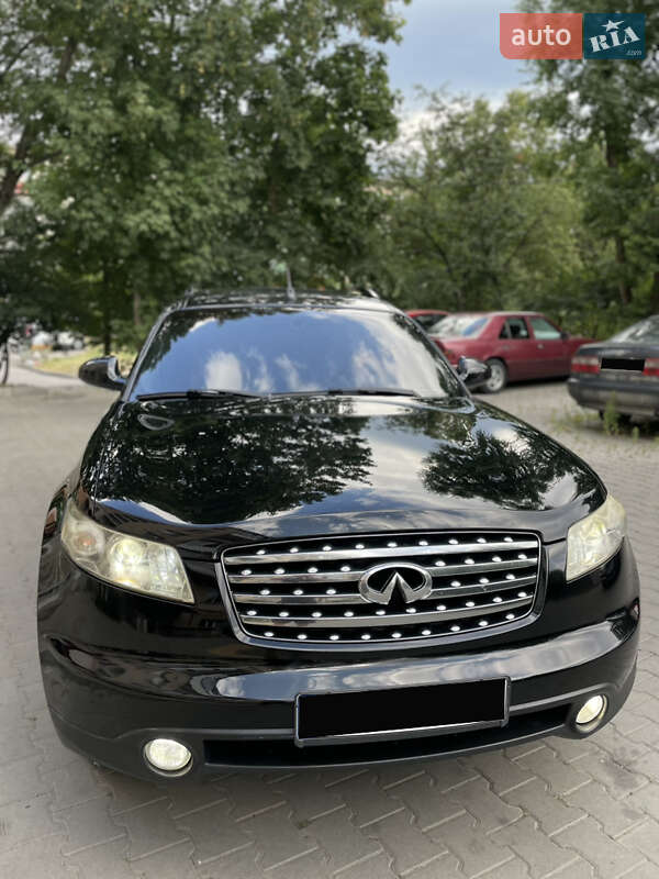 Infiniti FX 35 2004