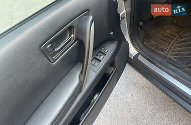 Внедорожник / Кроссовер Infiniti FX 35 2005 в 