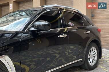Внедорожник / Кроссовер Infiniti FX 35 2010 в 