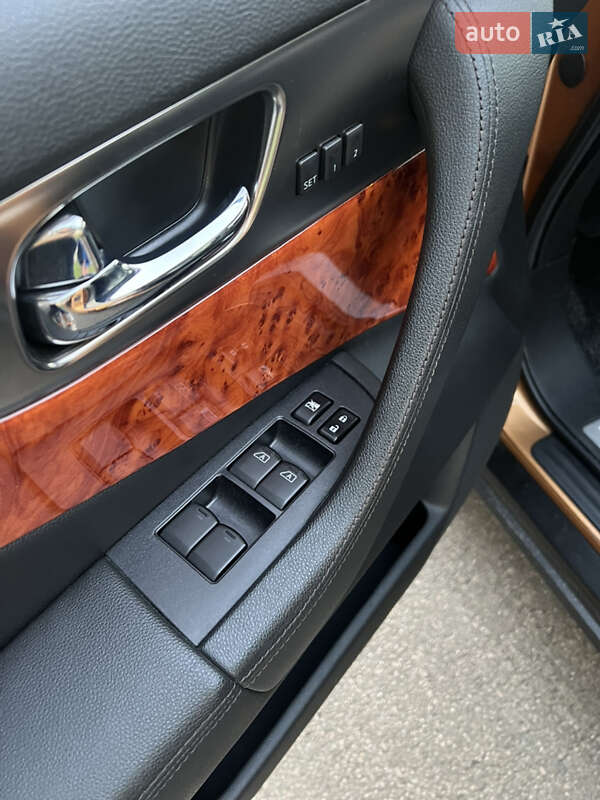 Позашляховик / Кросовер Infiniti FX 35 2008 в Києві фото 19 Позашляховик / Кросовер Infiniti FX 35 2008 в Києві