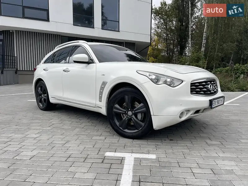 Infiniti FX 35