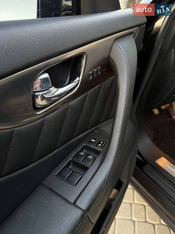 Позашляховик / Кросовер Infiniti FX 35 2008 в Новомосковську