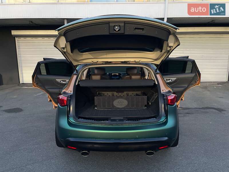 Внедорожник / Кроссовер Infiniti FX 35 2008 в Киеве
