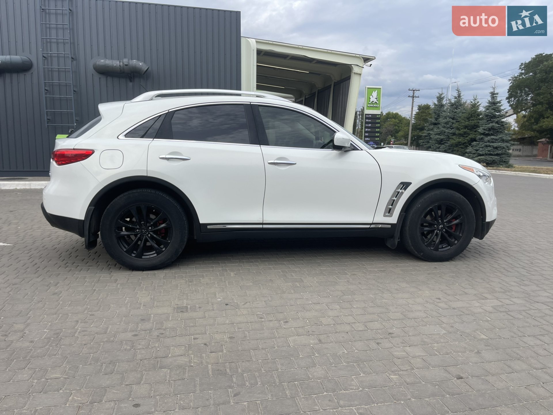 2011 Infiniti FX - мініатюра 6