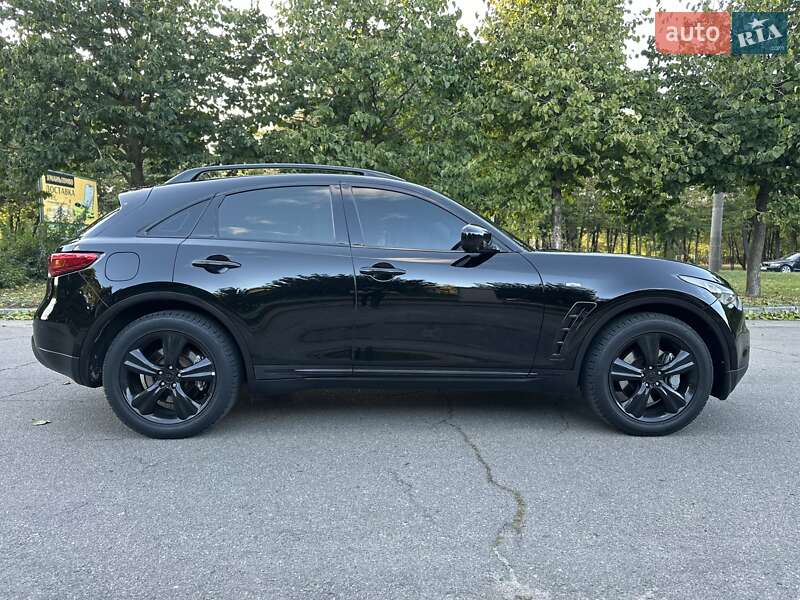 Позашляховик / Кросовер Infiniti FX 35 2008 в Умані