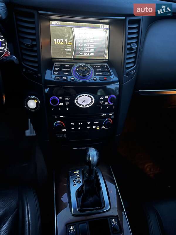 Позашляховик / Кросовер Infiniti FX 35 2008 в Умані