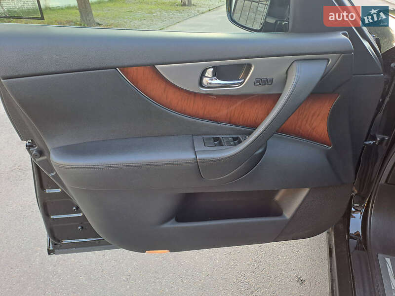 Позашляховик / Кросовер Infiniti FX 35 2012 в Вінниці фото 15 Позашляховик / Кросовер Infiniti FX 35 2012 в Вінниці