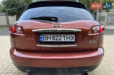 Внедорожник / Кроссовер Infiniti FX 35 2007 в 