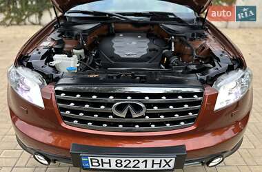 Внедорожник / Кроссовер Infiniti FX 35 2007 в 