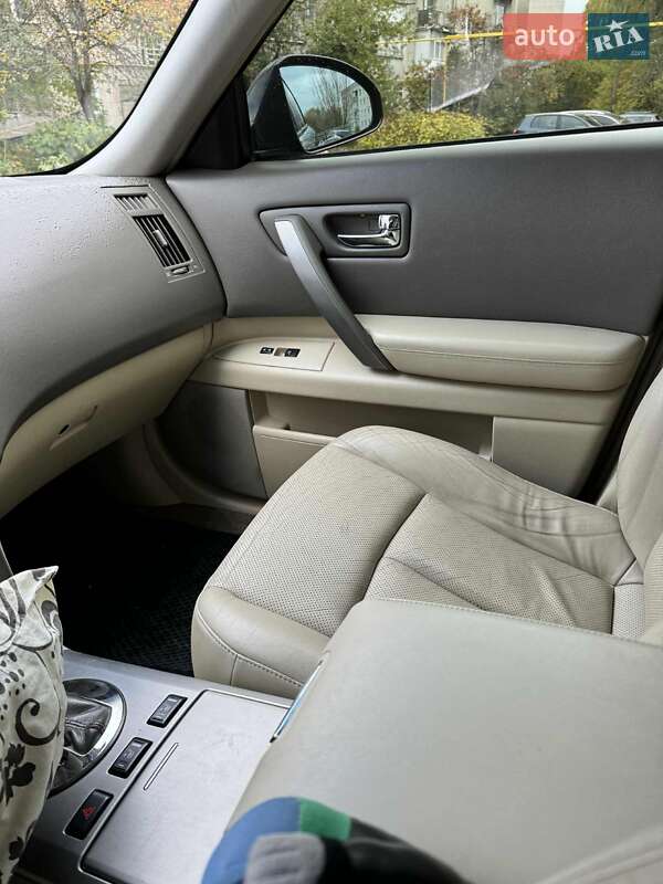 Внедорожник / Кроссовер Infiniti FX 35 2007 в Ямполе фото 3 Внедорожник / Кроссовер Infiniti FX 35 2007 в Ямполе