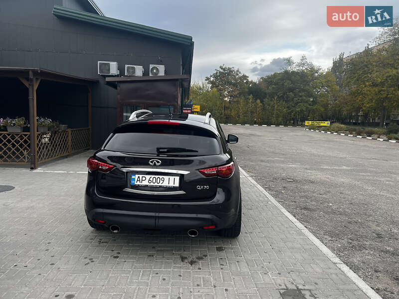 Внедорожник / Кроссовер Infiniti FX 35 2009 в Запорожье