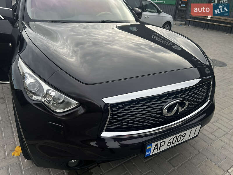 Внедорожник / Кроссовер Infiniti FX 35 2009 в Запорожье