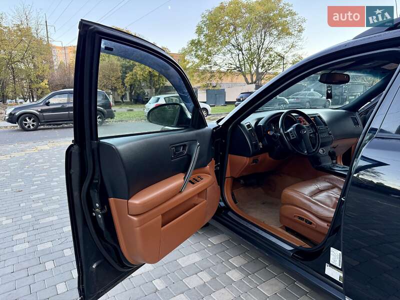 Внедорожник / Кроссовер Infiniti FX 35 2004 в Одессе