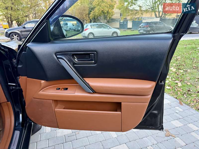 Внедорожник / Кроссовер Infiniti FX 35 2004 в Одессе