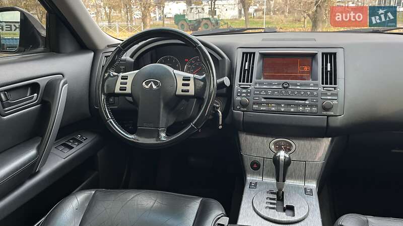 Внедорожник / Кроссовер Infiniti FX 35 2004 в Николаеве