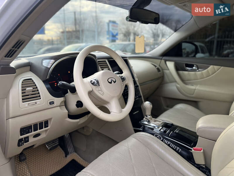 Позашляховик / Кросовер Infiniti FX 35 2008 в Старокостянтинові